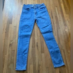 721 Levi’s High Rise Skinny Jeans